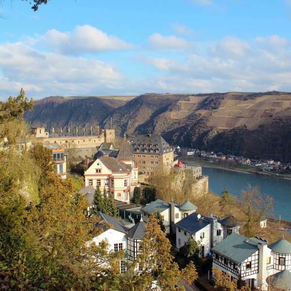 burg-rheinfels-quadrat-1187x1187